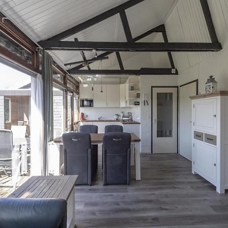 Exquisite Bungalow By The Sea Sint Maartensvlotbrug Eksteriør bilde